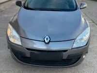 Gebraucht Renault Mégane GrandTour 131 PS (96 kW) 2010 Grau Kombi