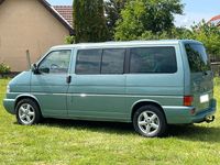 Second-hand VW Caravelle 151 CP (111 kW) 2002 Verde Van