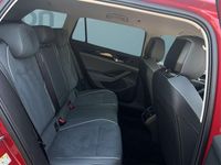 Gebraucht VW Passat 150 PS (110 kW) 2024 Rot Kombi