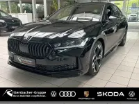 Gebraucht Skoda Superb SportLine 265 PS (194 kW) 2025 (ebony schwarz metallic) Limousine