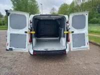 Gebraucht Ford Transit Custom 138 PS (101 kW) 2020 Weiß Van / Kleinbus