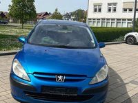Gebraucht Peugeot 307 Tendance 109 PS (80 kW) 2002 Blau Limousine