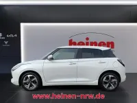Gebraucht Suzuki Swift Comfort 83 PS (61 kW) 2025 Pure white pearl met Kleinwagen