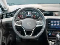 Gebraucht VW Passat 150 PS (110 kW) 2023 Blau Kombi