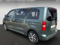 Neu Toyota Proace Verso 180 PS (132 kW) 2026 Grün Kombi