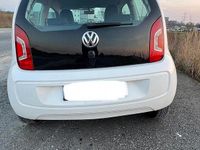 Second-hand VW up! 60 CP (44 kW) 2016 Alb Hatchback