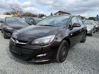 Gebraucht Opel Astra Edition 120 PS (88 kW) 2012 Braun Limousine
