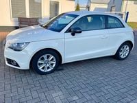 Gebraucht Audi A1 Attraction 86 PS (63 kW) 2013 Weiß Kleinwagen