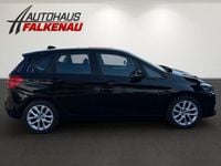 Używany BMW 218 Advantage 140 KM (102 kW) 2018 Czarny Kombi