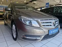 Gebraucht Mercedes B200 136 PS (100 kW) 2012 Grau Kleinwagen