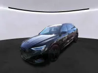 Gebraucht Audi e-tron S-Line 230 kW (313 PS) 2022 Mythosschwarz metallic SUV