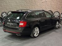 gebraucht Skoda Octavia Combi RS°NAVI°XENON°SPORT-SITZE°PDC°SHZ°