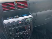 Gebraucht VW Fox 40 PS (29 kW) 2011 Schwarz Kleinwagen