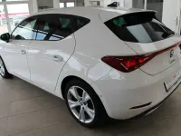 Gebraucht Seat Leon FR 131 PS (96 kW) 2022 Weiß Limousine