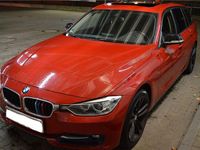 Gebraucht BMW 320 Sport Line 184 PS (135 kW) 2013 Rot Kombi