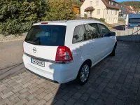 Gebraucht Opel Zafira Family 110 PS (80 kW) 2014 Weiß Van / Kleinbus