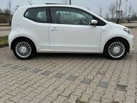 Gebraucht VW up! Highline 75 PS (55 kW) 2012 Weiß Kleinwagen