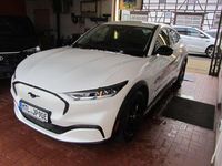 Gebraucht Ford Mustang Mach-E 197 kW (269 PS) 2023 Starweiß metallic SUV