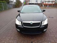 Gebraucht Skoda Octavia 105 PS (77 kW) 2012 Schwarz Kombi