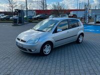 Gebraucht Ford Fiesta 80 PS (58 kW) 2005 Grau Kleinwagen