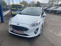 Gebraucht Ford Fiesta Titanium 101 PS (74 kW) 2019 Weiß Kleinwagen
