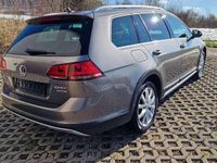 Gebraucht VW Golf Alltrack 184 PS (135 kW) 2015 Limestone grey metallic Kombi