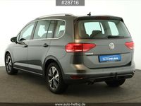 Gebraucht VW Touran Highline 150 PS (110 kW) 2020 Indiumgrau metallic Van / Kleinbus