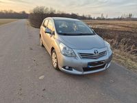 Gebraucht Toyota Verso Edition 147 PS (108 kW) 2011 Grau Van / Kleinbus