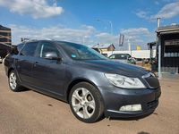 Gebraucht Skoda Octavia Elegance 105 PS (77 kW) 2011 Grau Kombi