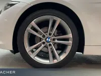 Gebraucht BMW 320 184 PS (135 kW) 2019 Weiß Limousine
