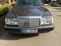 Gebraucht Mercedes E260 160 PS (117 kW) 1990 Andere farben Limousine