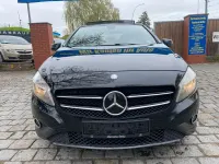 Gebraucht Mercedes A180 122 PS (89 kW) 2012 Schwarz Kleinwagen