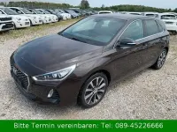 Gebraucht Hyundai i30 120 PS (88 kW) 2017 Braun Limousine
