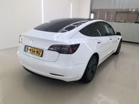 Gebraucht Tesla Model 3 Standard Range 225 kW (306 PS) 2023 Weiß Limousine