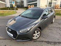 Gebraucht Hyundai i40 Trend 116 PS (85 kW) 2016 Grau Kombi