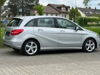 Gebraucht Mercedes B200 136 PS (100 kW) 2013 Silber Van / Kleinbus