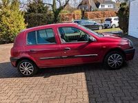 Gebraucht Renault Clio II 50 PS (36 kW) 1999 Rot Kleinwagen