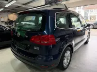 Gebraucht VW Sharan Comfortline 140 PS (102 kW) 2014 Blau Van / Kleinbus