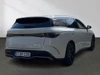 Używany BYD Seal Comfort 212 KM (155 kW) 2025 Beżowy Sedan/Limuzyna