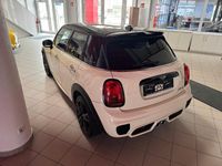 Gebraucht Mini Cooper S 178 PS (130 kW) 2021 Pepper (old english) white Kleinwagen