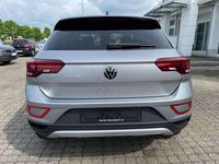 Gebraucht VW T-Roc Move 110 PS (80 kW) 2023 Silber metallic SUV