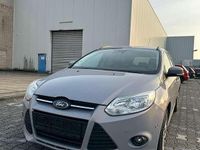 Gebraucht Ford Focus Trend 116 PS (85 kW) 2012 Grau Kombi