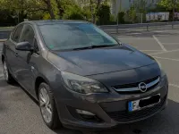Gebraucht Opel Astra 120 PS (88 kW) 2012 Grau Limousine