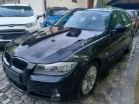 Gebraucht BMW 318 143 PS (105 kW) 2011 Schwarz Kombi