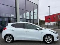 Gebraucht Kia Ceed DREAM-TEAM Edition 135 PS (99 kW) 2015 Weiß Kleinwagen