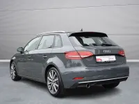 Gebraucht Audi A3 Sport 116 PS (85 kW) 2019 Grau Limousine