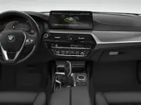 Gebraucht BMW 520 Sport Line 190 PS (139 kW) 2024 Grau Kombi