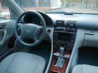 Gebraucht Mercedes C230 Elegance 203 PS (149 kW) 2007 Andere farben Kombi