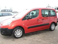 Gebraucht Peugeot Partner Tepee Tendance 90 PS (66 kW) 2010 Rot Van / Kleinbus