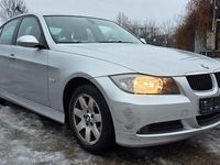 Gebraucht BMW 318 Advantage 129 PS (94 kW) 2007 Silber Limousine
